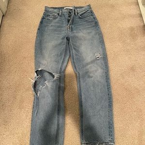 Hidden denim jeans size 24. Straight leg!